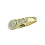 03_IHRSCHMUCK_Asymmetrischer Gelbgoldbandring mit Brillanten und Diamanten in 585er Gelbgold