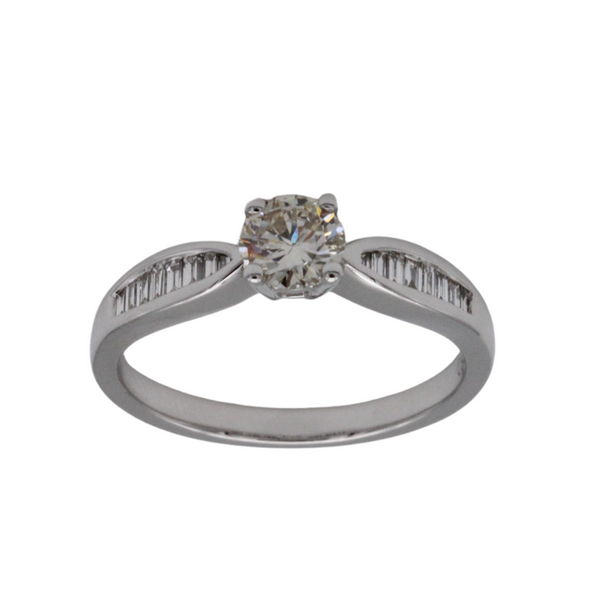 01_IHRSCHMUCK_Solitär Verlobungsring Vorsteckring, 750er Weißgold, Brillant round cut und Diamanten Seitlich