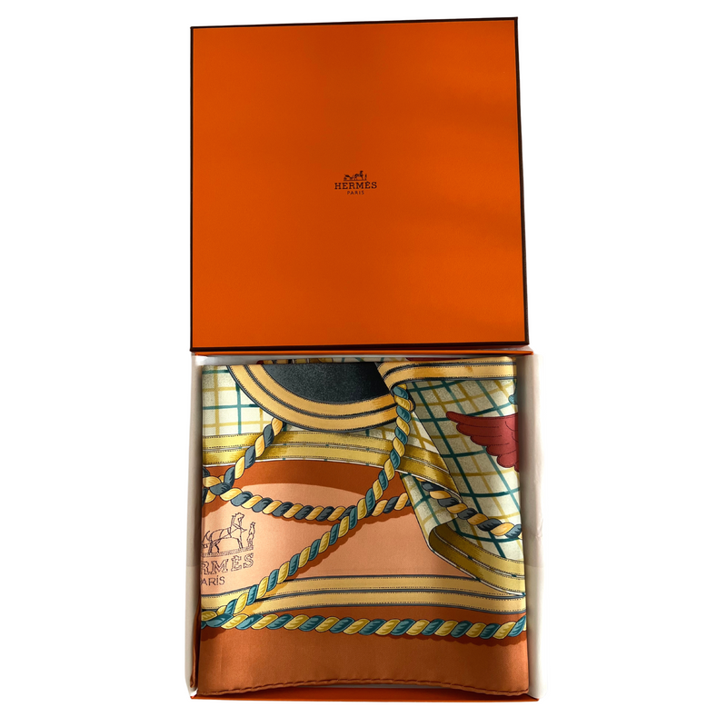 Hermès Seidentuch Carré 90x90 Grande Tenue